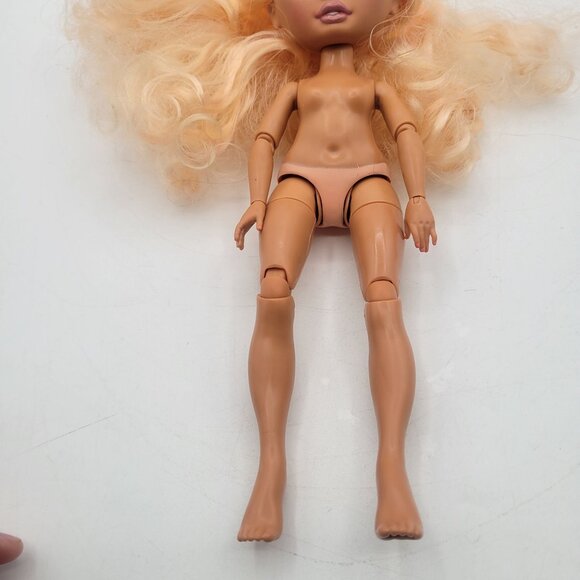 MGA  Rainbow High Doll Lot - Skylar Blue & Onyx Black & Georgie Peach - Picture 15 of 16